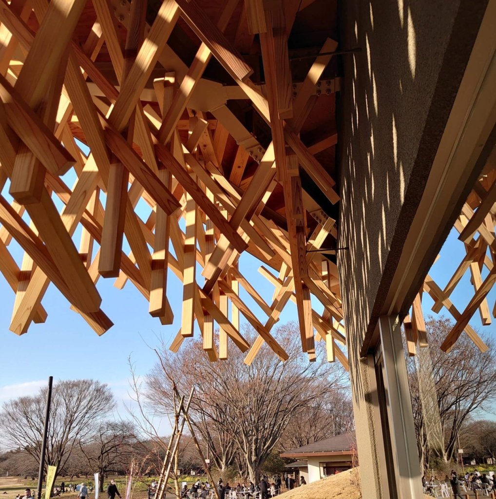 昭和記念公園のNewカフェ！隈研吾氏設計の「オカカフェ」へ～LEE