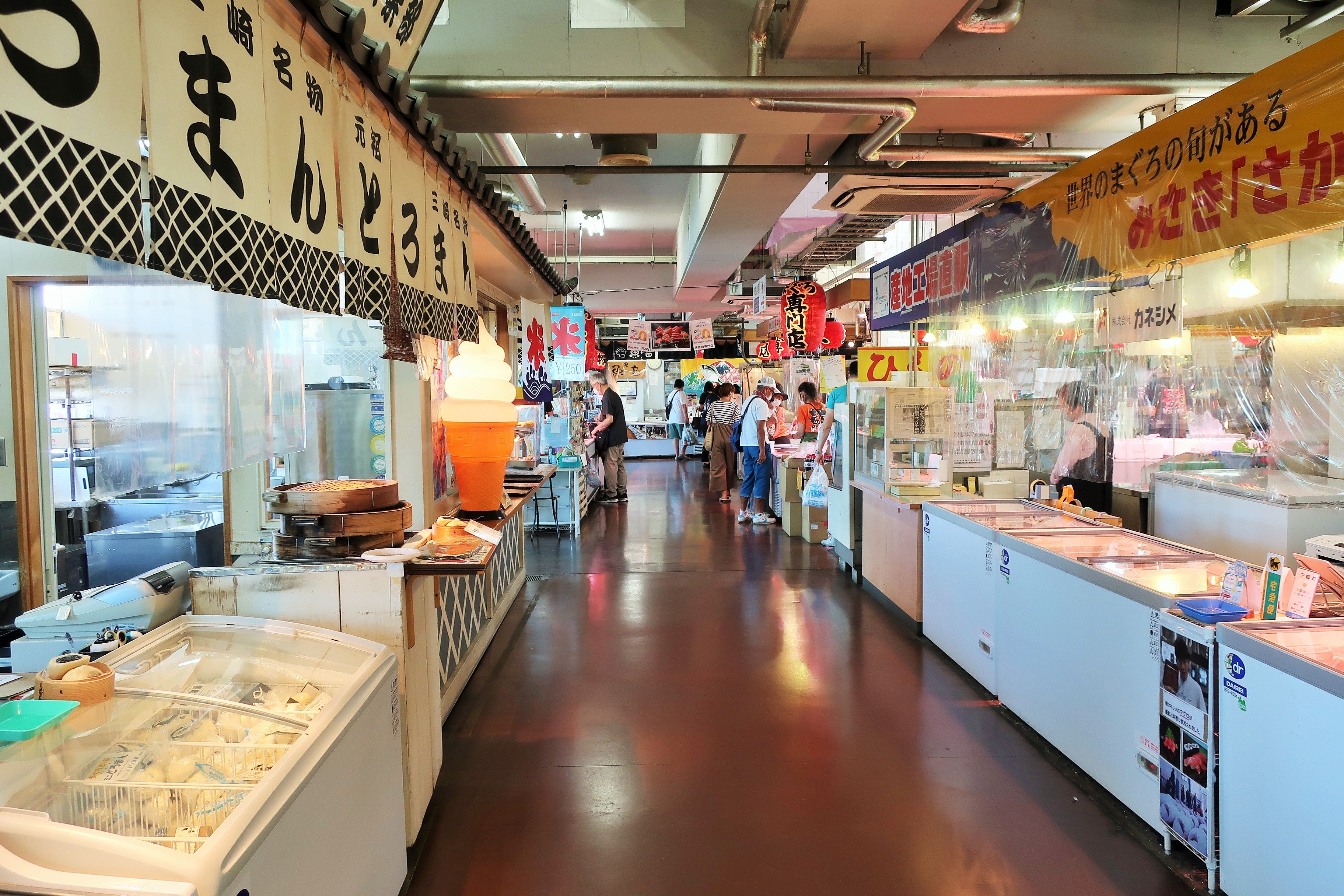 みうら・みさき海の駅 うらりマルシェ- 三崎のマグロ - さかな館 - ブログ