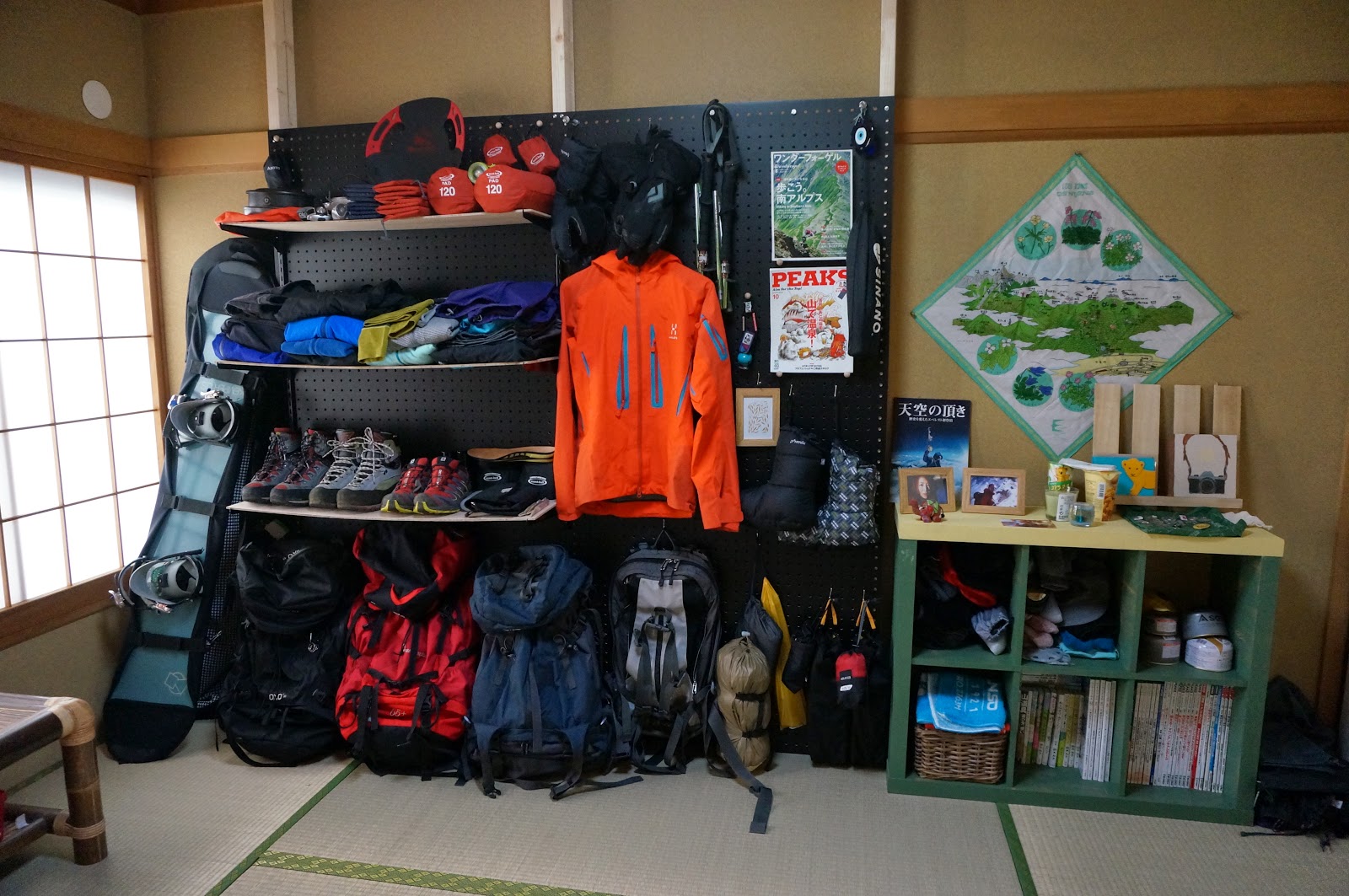 アウトドアライター森山伸也さんの山道具収納術PEAKS