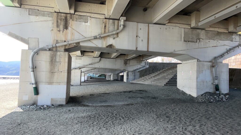 小田原の海水浴場「御幸の浜」の魅力2025 年のリアルなLemon8ユーザー体験