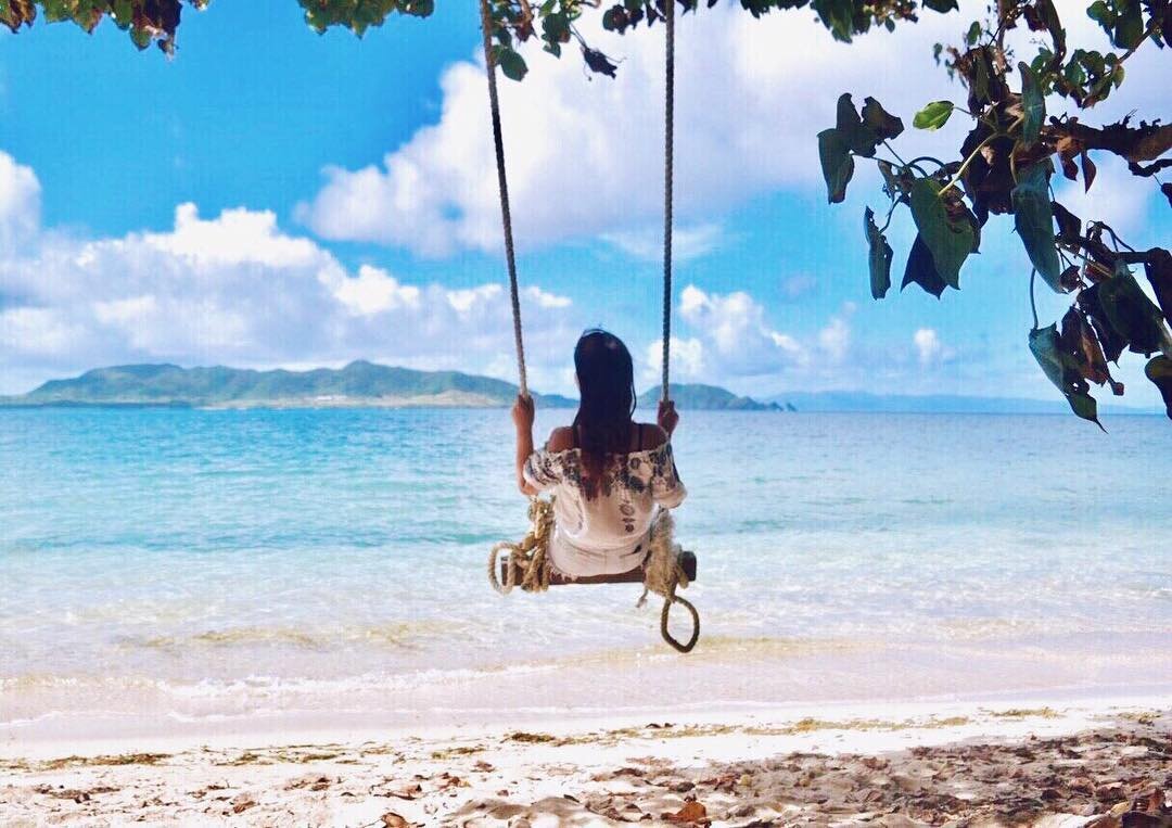 絶景海ブランコ🪂🏝️✨ 南城市の“あざまサンサンビーチ“に絶景ブランコが追加😚💎 海の上をゆらゆら🤍最高に気持ちよかったです🪼🫶🏽おきりっぷ 沖縄本島沖縄ビーチ沖縄おすすめ 沖縄旅行旅行 沖縄観光okinawaokinawatripokilife 絶景沖縄絶景 japan sea