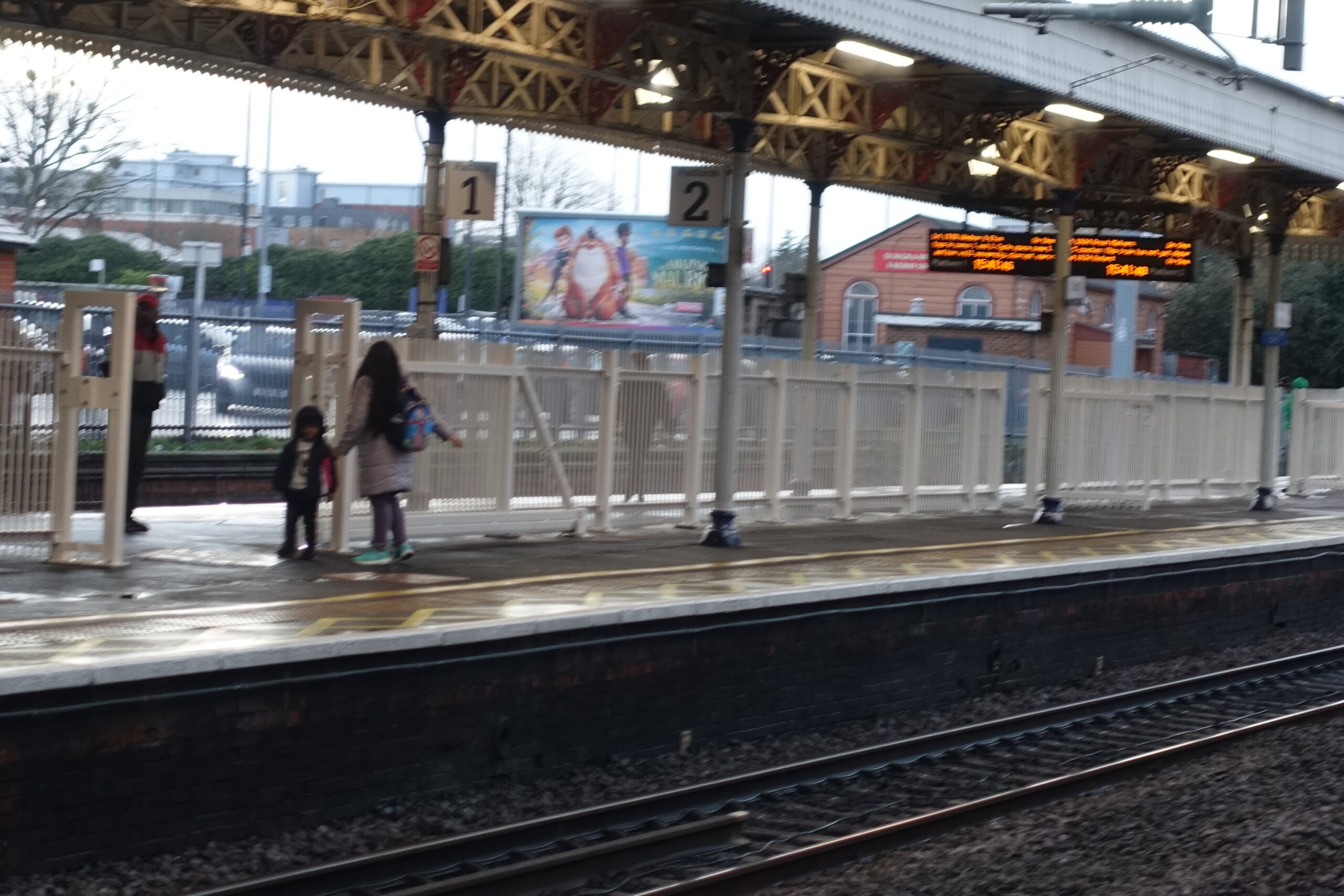 951 ロンドン ヴィクトリア駅 Stock Photos, High-Res Pictures, and Images - Getty Images