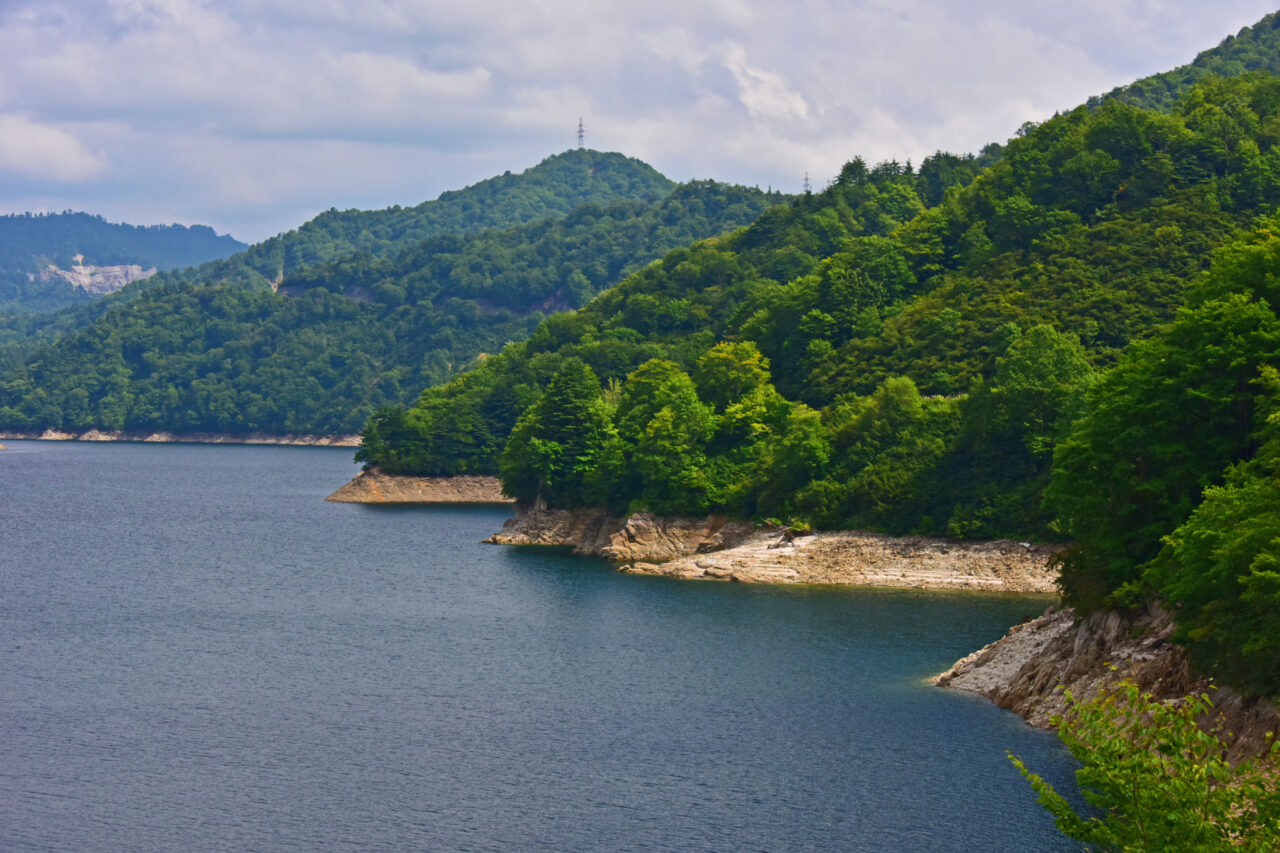 奥只見湖の紅葉 2023 - 新潟ライフ