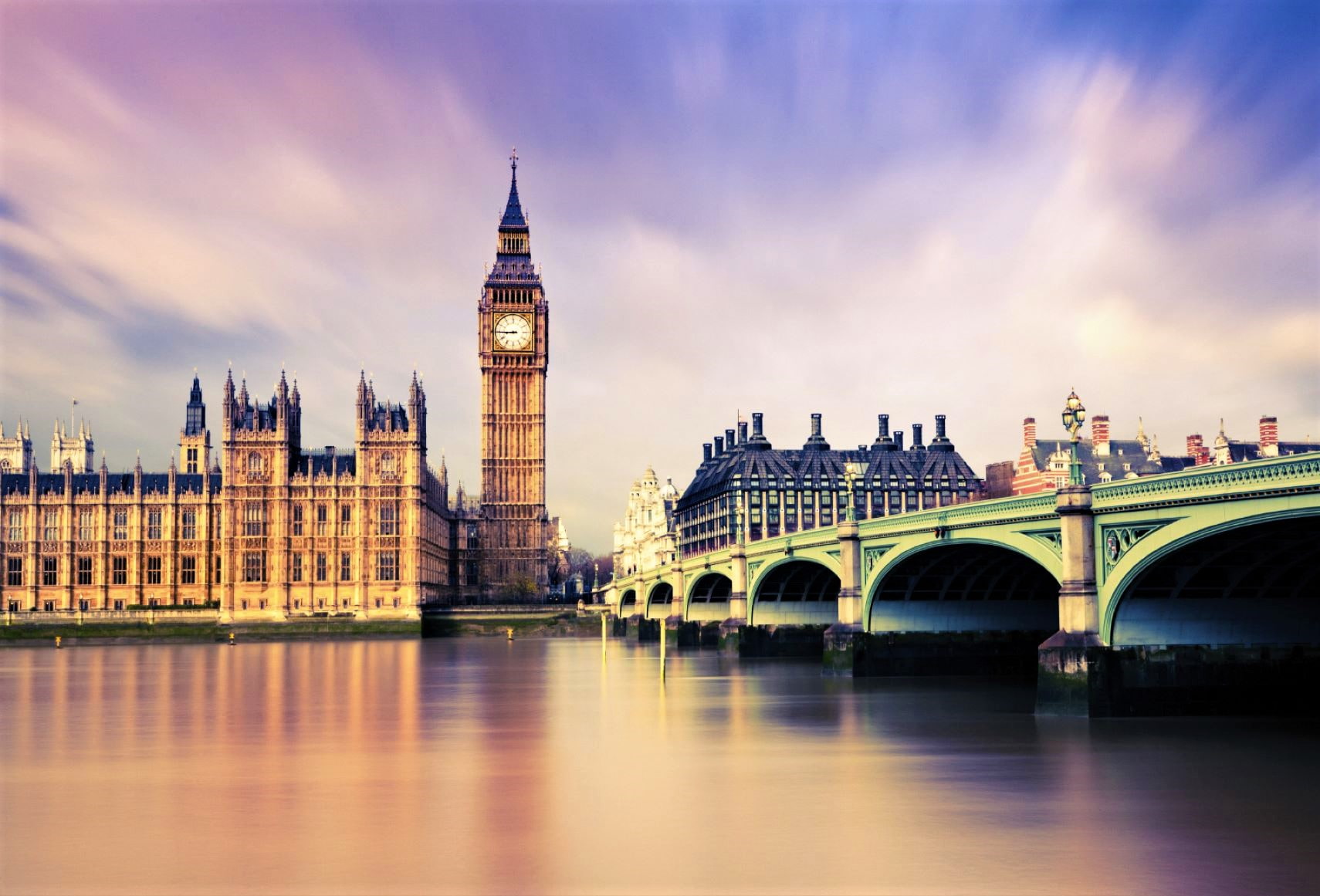 イギリスで訪れるべき自然の驚異トップ10!ストーンヘンジ、セブン・シスターズ・クリフ、レイク・ディストリクト国立公園 - Kinnso