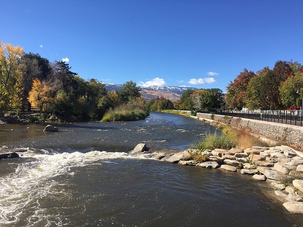 レイク・タホ～カジノの町リノ 3日間の旅』リノ アメリカ の旅行記・ブログ by Muffinさん フォートラベル