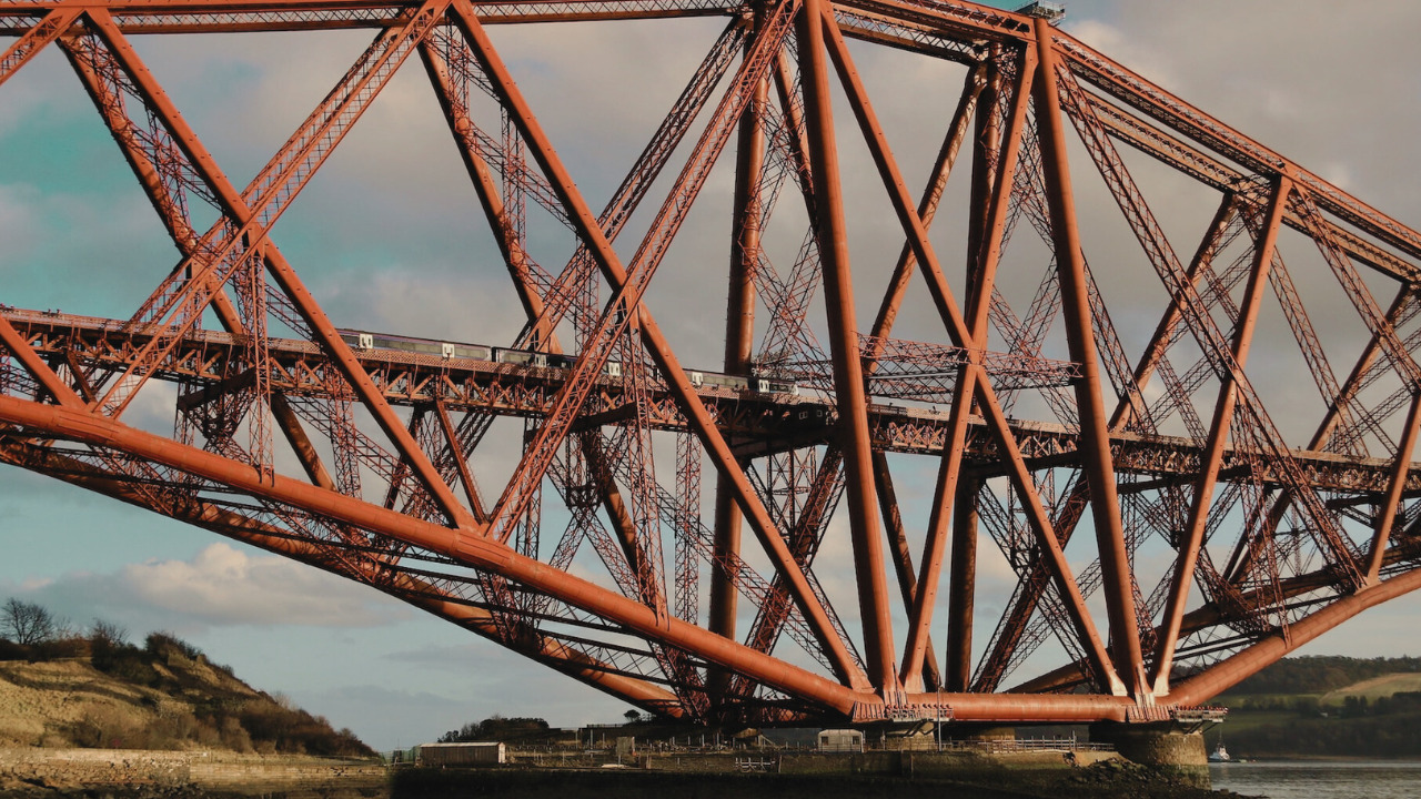鋼の恐竜と呼ばれる鉄道橋「フォース橋」 英国土木のレガシー土木ウォッチング
