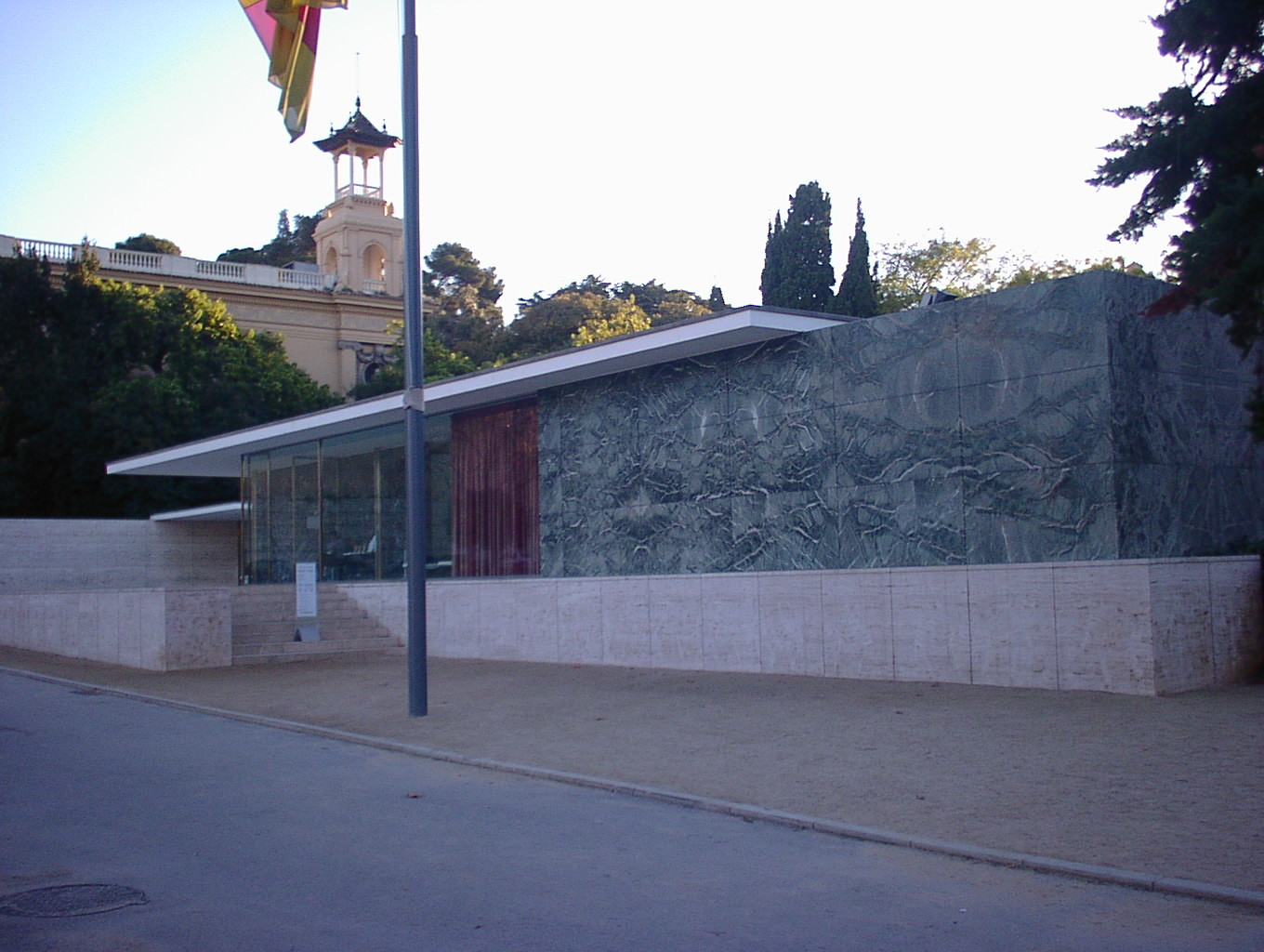 7歳児とのバルセロナ建築旅８ バルセロナ・パビリオン株式会社エキップ