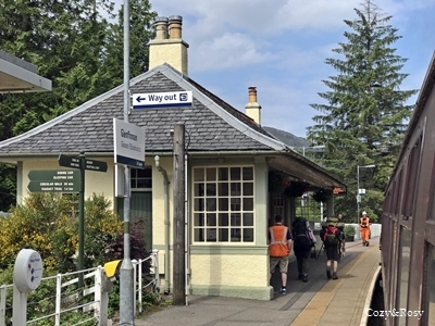 ハリーポッターホグワーツ特急！グレンフィナン高架橋を走る「ジャコバイト号」を巡るツアーinスコットランド＠BAILA