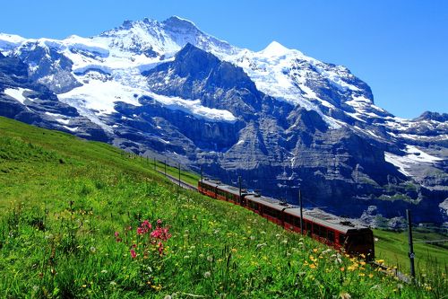 ユングフラウヨッホ展望台、スフィンクスの写真素材FYI03318132ストックフォトの Qlean Market キュリンマーケット