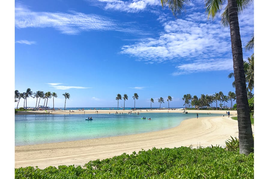 デューク・カハナモク ビーチヒルトンハワイアンビレッジはラニハワイツア