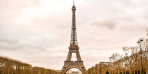 パリ観光 エッフェル塔観光ガイド基本情報・アクセス・見どころ - FRANCE旅時間