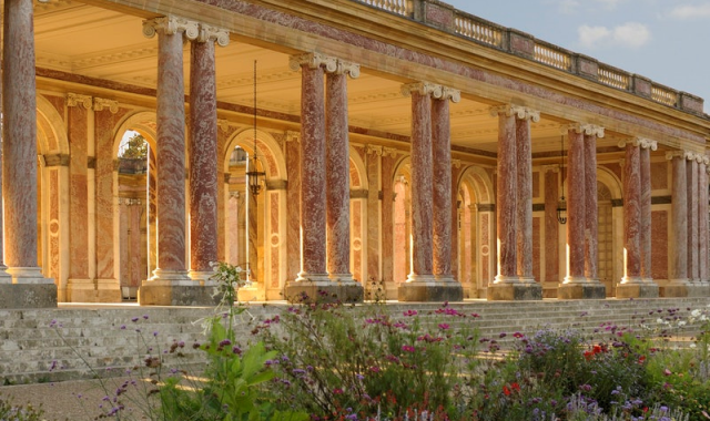 ベルサイユ宮殿を訪ねて ： 王宮とトリアノン - PARISCityVISION