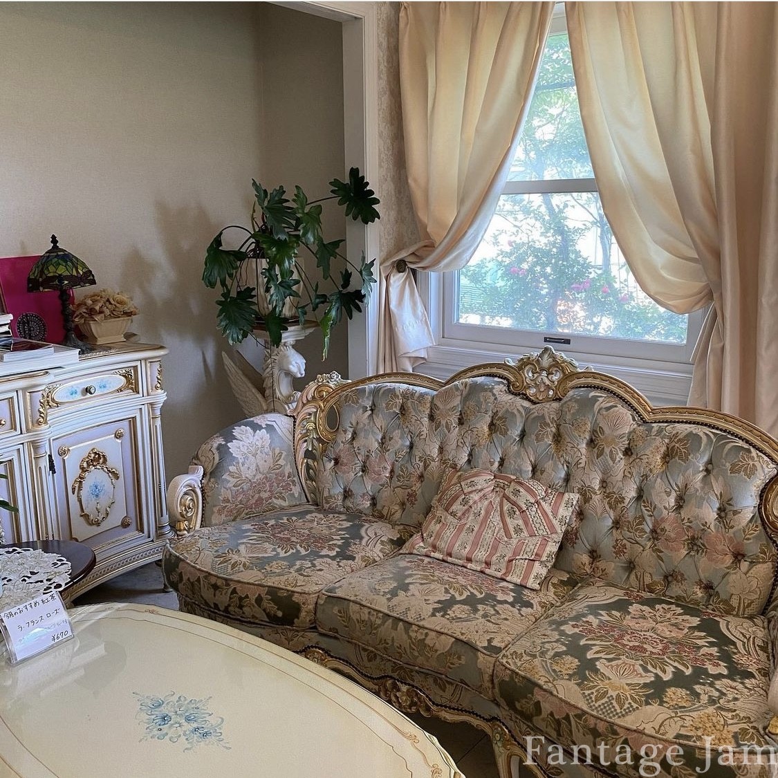 まるで映画の世界！アンティークに囲まれた池尻大橋の異空間カフェるるぶ&more