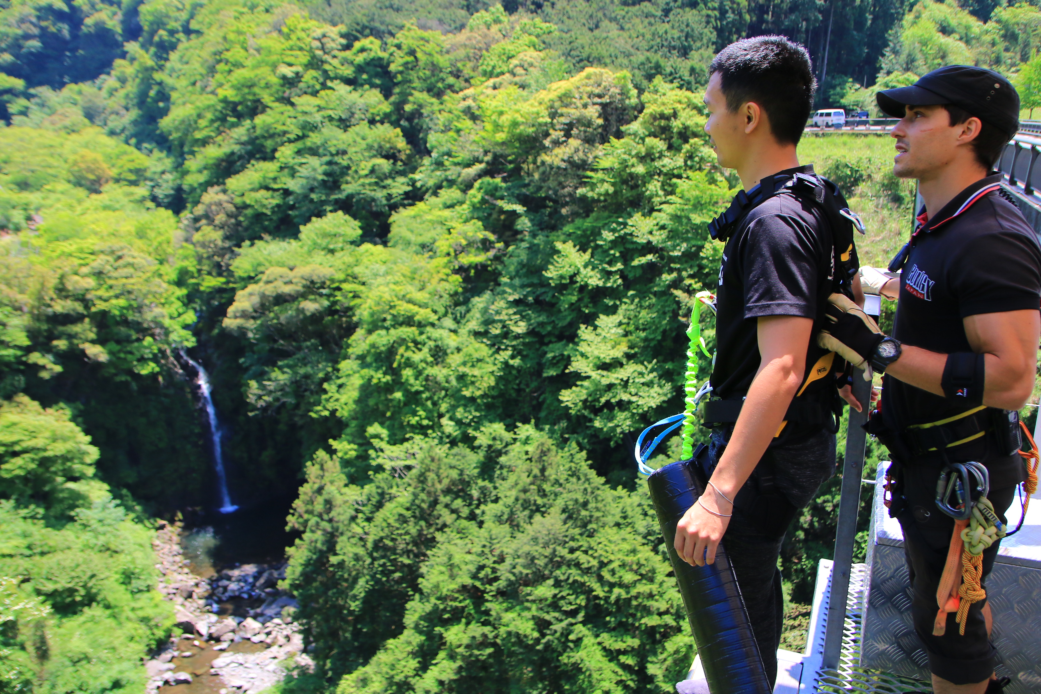 静岡・富士市 高さ54mからのバンジージャンプ！須津渓谷橋「富士バンジー」GoProレンタル＆データープレゼント！は、現在予約できません