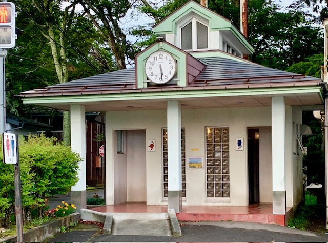 焼津漁港親水広場ふぃしゅーなの無料駐車場で車中泊しました！車中泊女子＆初心者向けバンライフブログ