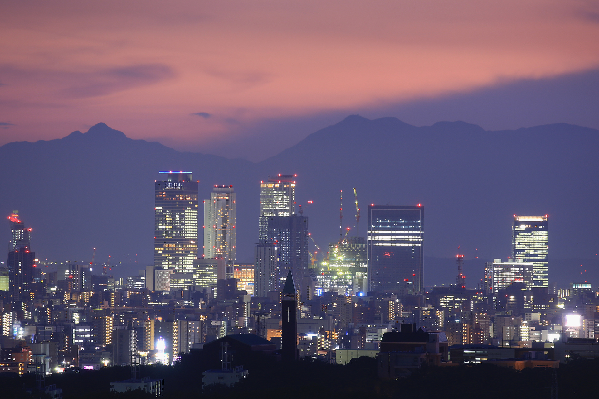 名駅 セントラルタワーズ」の夜景壁紙・写真teru_yakei