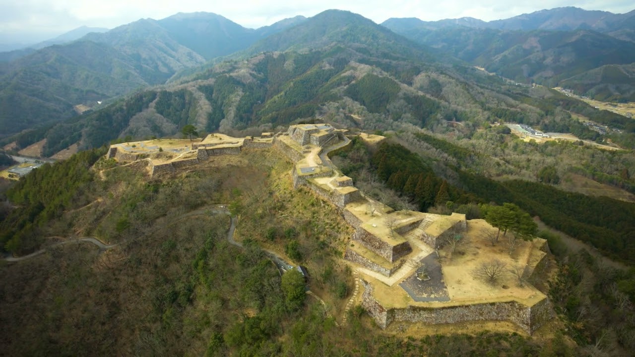 幻想的な雲海を見れたらラッキー日本のマチュピチュ「竹田城」6時間2,000円～カースタレンタカ