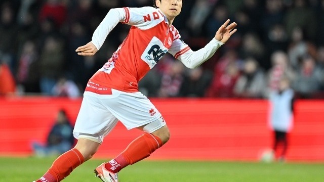 ヤ*マ様 カーディフ・シティFC トレーニングウェア M プーマ プレミアリーグ - メルカリ