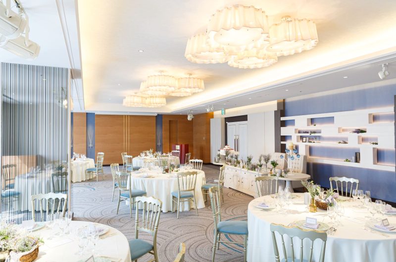 中之島のチャペルが自慢の結婚式場特集