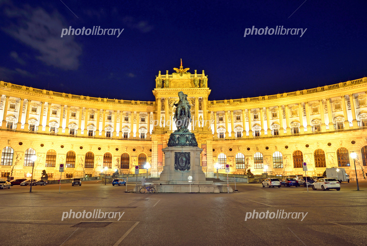 ホーフブルク宮殿 王宮- ウィーンのおすすめ観光地・名所現地を知り尽くしたガイドによる口コミ情報 トラベルコ