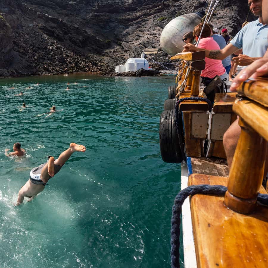 ep.13 初めて海を泳ぐサントリーニ島の冒険ハトとねこ