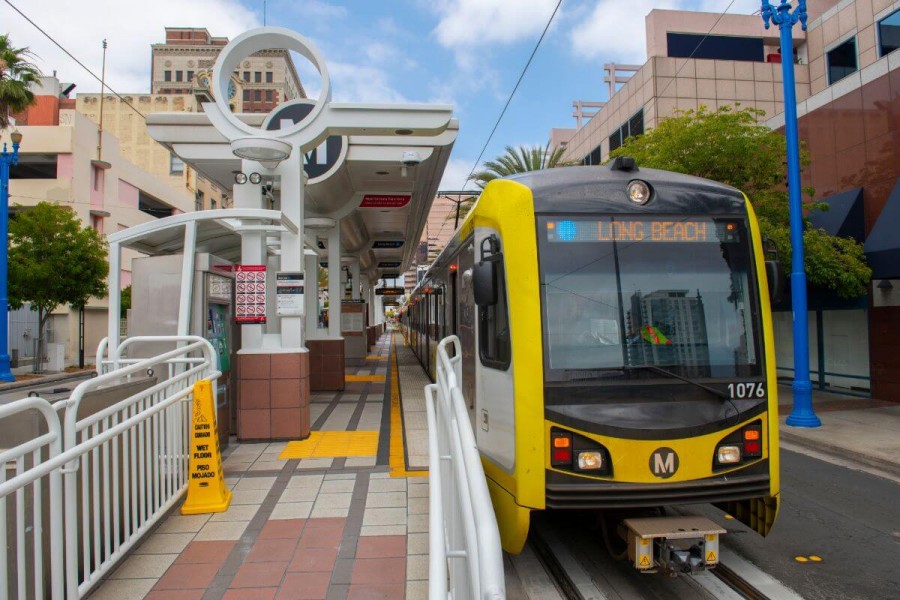 2025年版 ロサンゼルス国際空港LAX 完全ガイドラウンジやアクセス方法について解説！海外渡航に役立つメディア『グローバルコンパス』SMBC信託銀行プレスティア