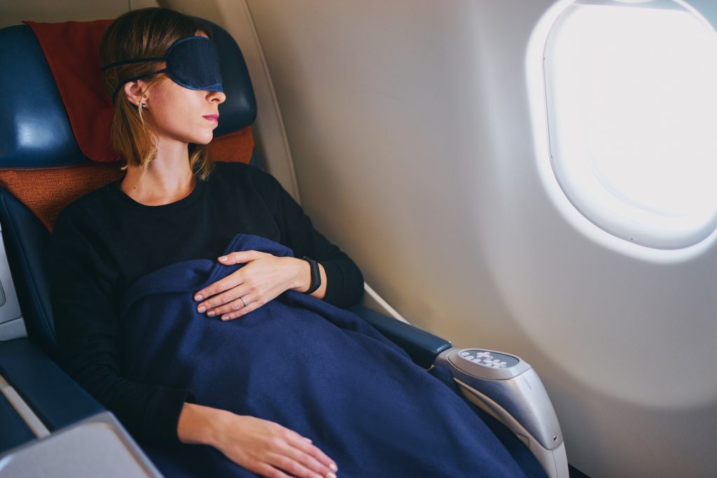 昨日の夜中突然、、、明日赣州へ来なさい。 と言われました 。 赣州ってどこ？！😱 そもそもどうやって行くの？😱 しかも今は国慶節真っ只中。 ホテルも 飛行機のチケットもなかなか取れない。 高速鉄道は5時間立ち席しかない、、、ムリだ 。 夜中航空券やら、電車の