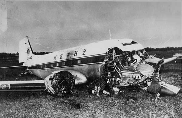 韓国で着陸失敗の旅客機「異常の兆候全くなし」 航空会社毎日新聞