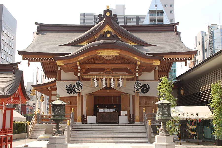 3連休中日の大阪3大繁華街 - ある日の中年