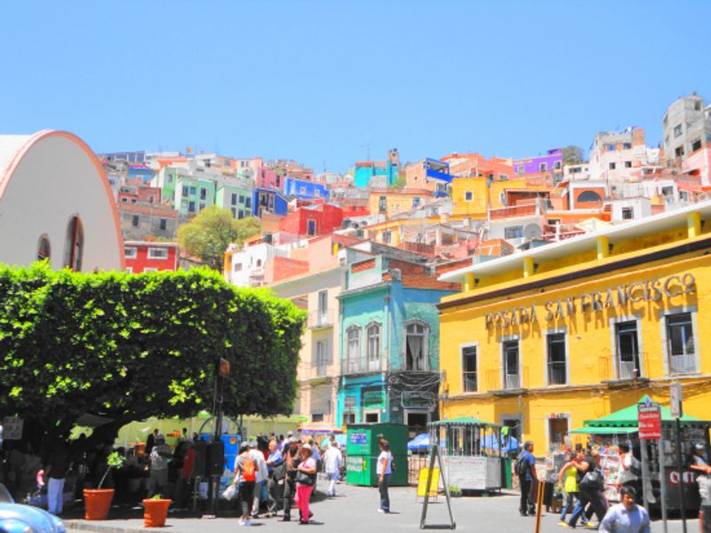 メキシコNo,1カラフルな街並みグアナファトの街歩きとカフェと屋台飯と。ゆるゆる旅らいふ
