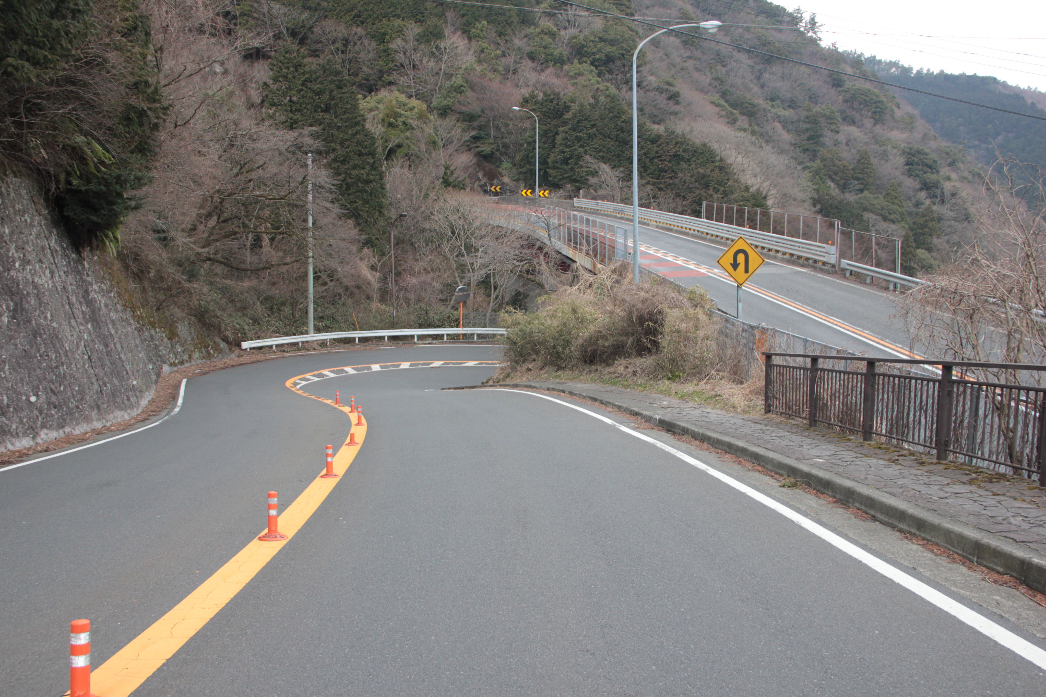 椿ラインと箱根と蕎麦。そして富士山 世界文化遺産おめでとうの巻 - 青い空を白いコペンが駆けてった