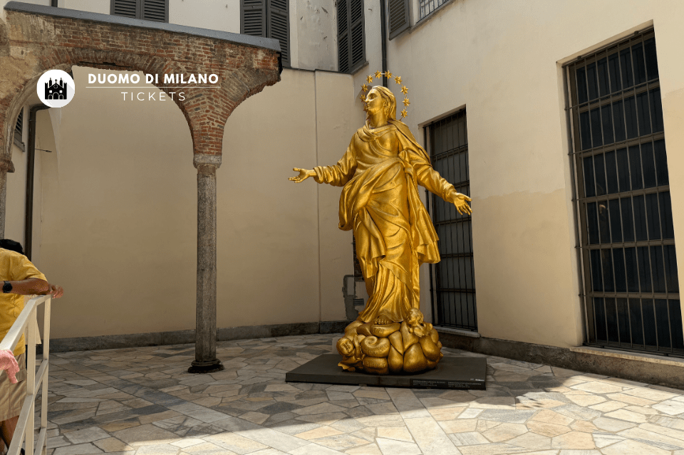 荘厳さに感動！500年以上かけ建てられたミラノのドゥオモ 大聖堂たびこふれ