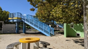 珍公園 広島トヨペット交通公園 -大量の道路標識がある公園!?踏み切りまで!?なんだここ?? 広島県