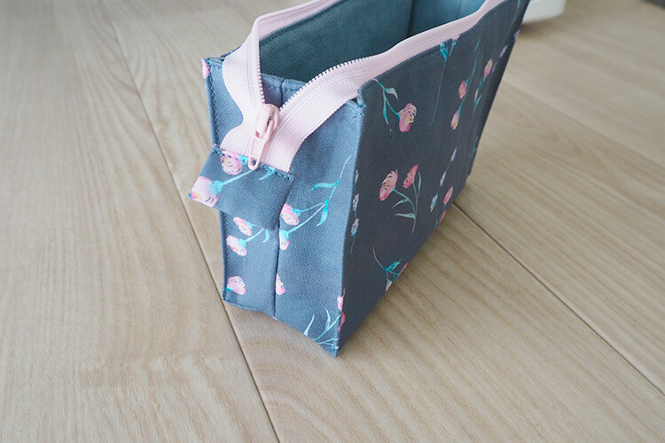 マチ付きで使いやすい化粧ポーチ テント型ポーチ の作り方 型紙不要nunocoto fabric