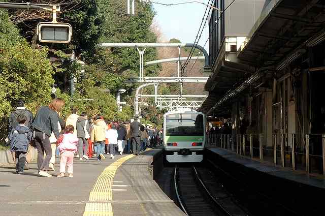 アルフの部屋：鉄道趣味の部屋 特集：山手線の駅 原宿駅
