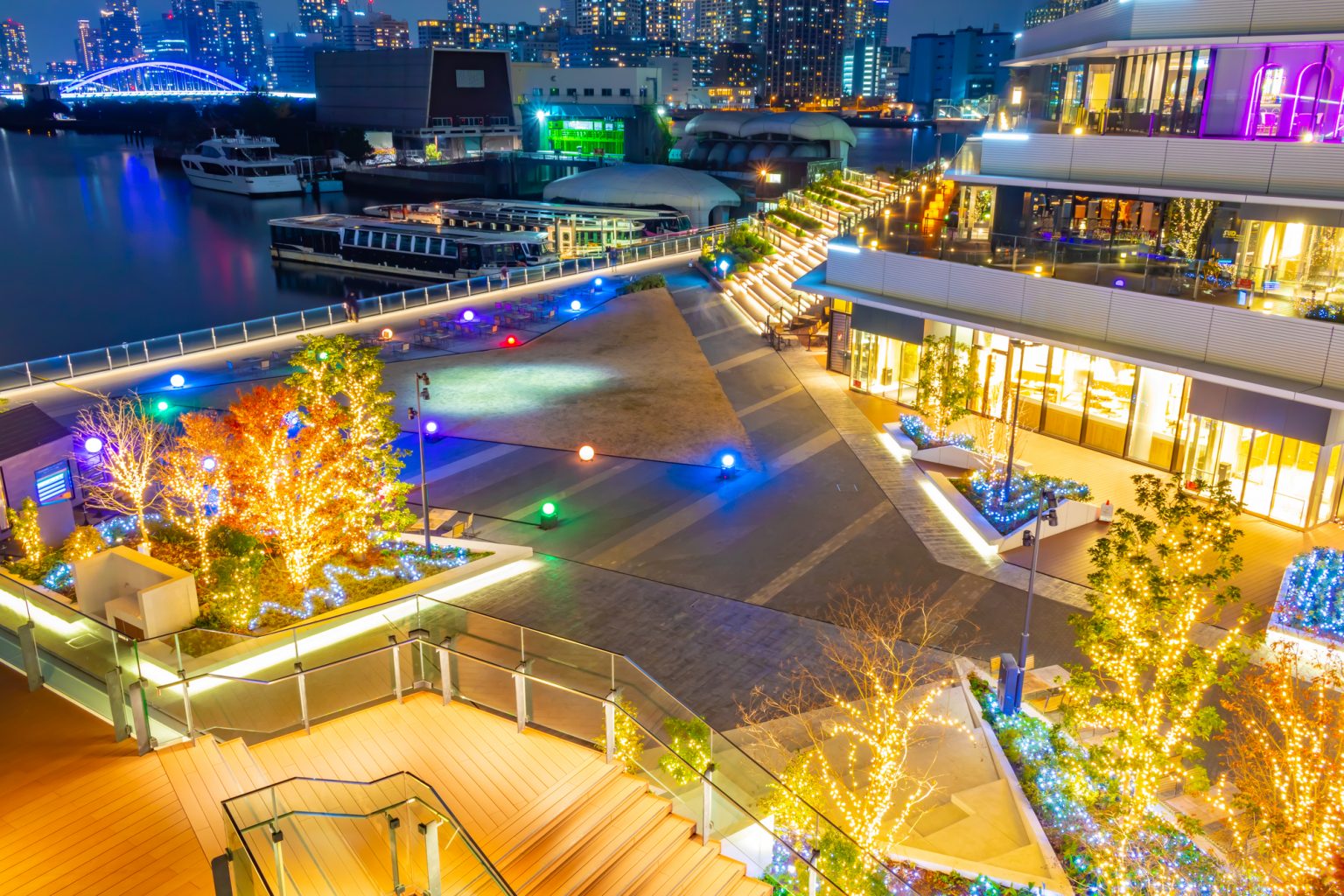 今年の夏は停泊型船上ビアガーデン さるＢＥＥＲ ビア 納涼 竹芝桟橋 2025.7.19 - YouTube