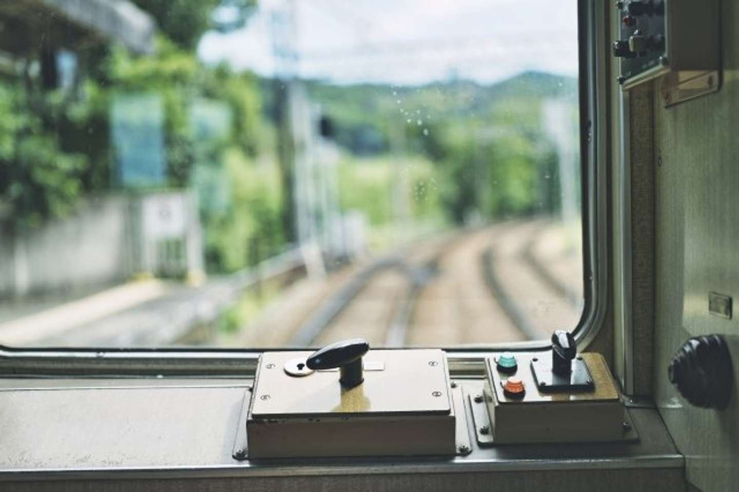 3ページ目運転席からの景色の写真素材写真素材なら「写真AC」無料 フリー ダウンロードOK