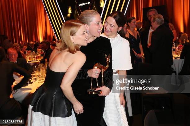 ドイツ バーデン イリンガー ハルプトロッケン 750ml – 成城石井.com