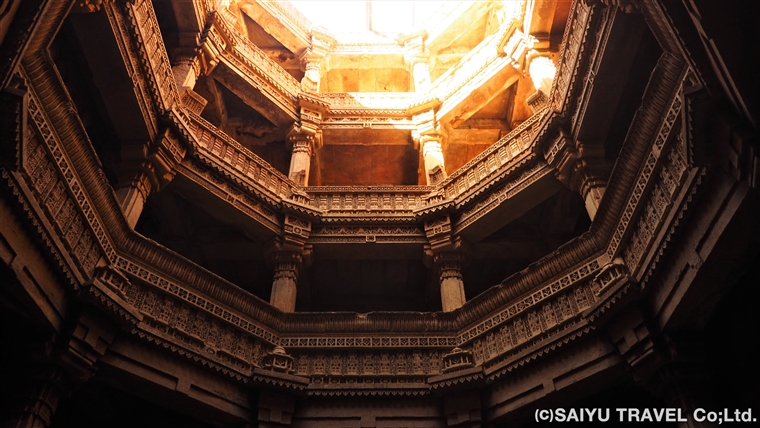 デリー階段井戸Agrasen Ki Baoliイ、インドで生活っすか!? SEASON 1&2