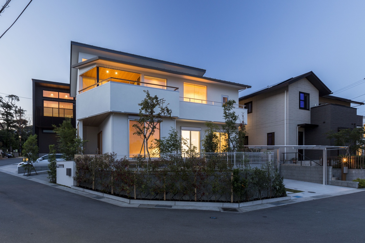 LIXIL ビジネス情報「おおらかさ」と「したたかさ」 海の家からパブリック・スペースを考えるまちづくり建築・設計関連コラム