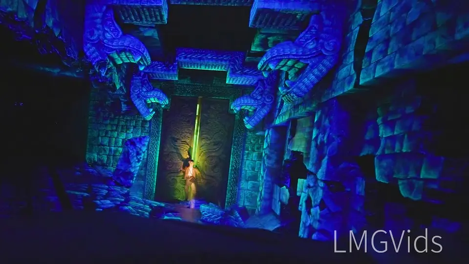 ディズニーシーのインディジョーンズ落ちるし怖い？どんなアトラクション？DD trip