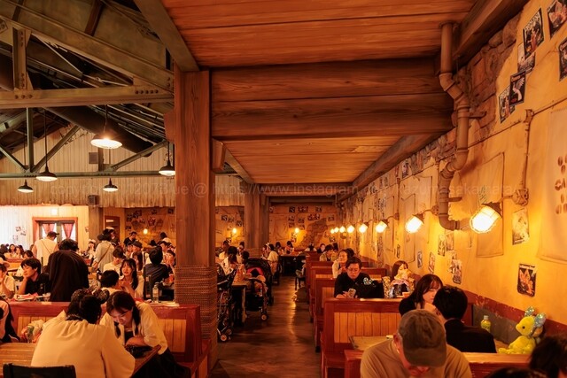 オリジナルランチョンマットとコースター付き！東京ディズニーシー「ミゲルズ・エルドラド・キャンティーナ」“ダッフィー＆フレンズ20周年：カラフルハピネス”ダッフィーのスペシャルセット