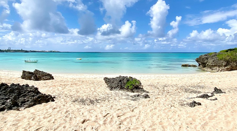 与論島、ウドノスビーチは市街地から歩いていける絶景スポット！与論島ブログ~はなアンニャーのおーしゃん便り