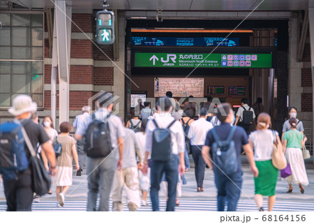 巨大都市・東京を感じれる光景！ 日本最大規模の交差点である渋谷スクランブル交差点Shibuya sukuranburu kōsatenBest Travel Tokyo