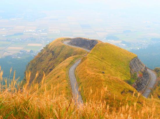 まるでラピュタの世界。阿蘇の大観峰で星空と雲海を撮影してきた！広く浅くときどき深く