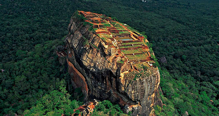 アヌラーダプラ遺跡群スリランカ 旅行の観光・オプショナルツアー予約 VELTRA ベルトラ