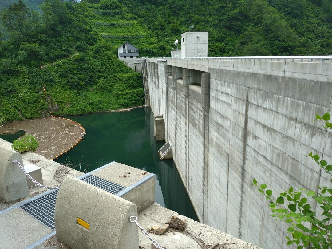 奥胎内ダム見学ツアー新潟の観光スポット 公式 新潟県のおすすめ観光・旅行情報！にいがた観光ナビ