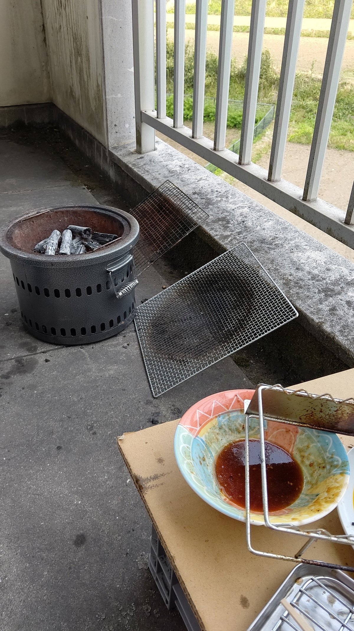 ベランダ焼肉は違法じゃないけど６つの注意点が！トラブル回避方法解説アウトドア情報 ぱらふぁむキャンプ