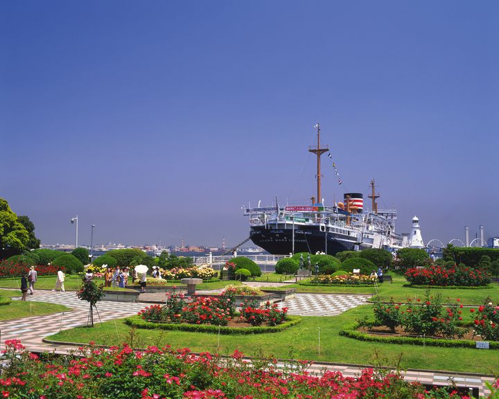 横浜ハンマーヘッドでの無料夜景デートスポット