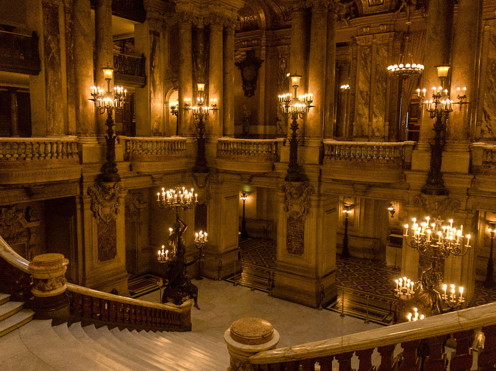 パリ オペラ・ガルニエ オペラ座 の見学方法、チケット、入場料金など - Amazing TRIP